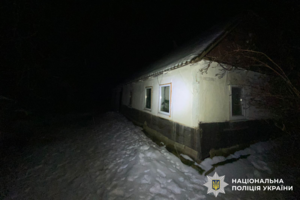 Новости Винницы и области / Брат напав на брата з ножем: на Вінниччині сімейна сварка під час випивки закінчилась лікарнею / Інформаційний портал На Париже Новини Вінниці / Брат напав на брата з ножем: на Вінниччині сімейна сварка під час випивки закінчилась лікарнею