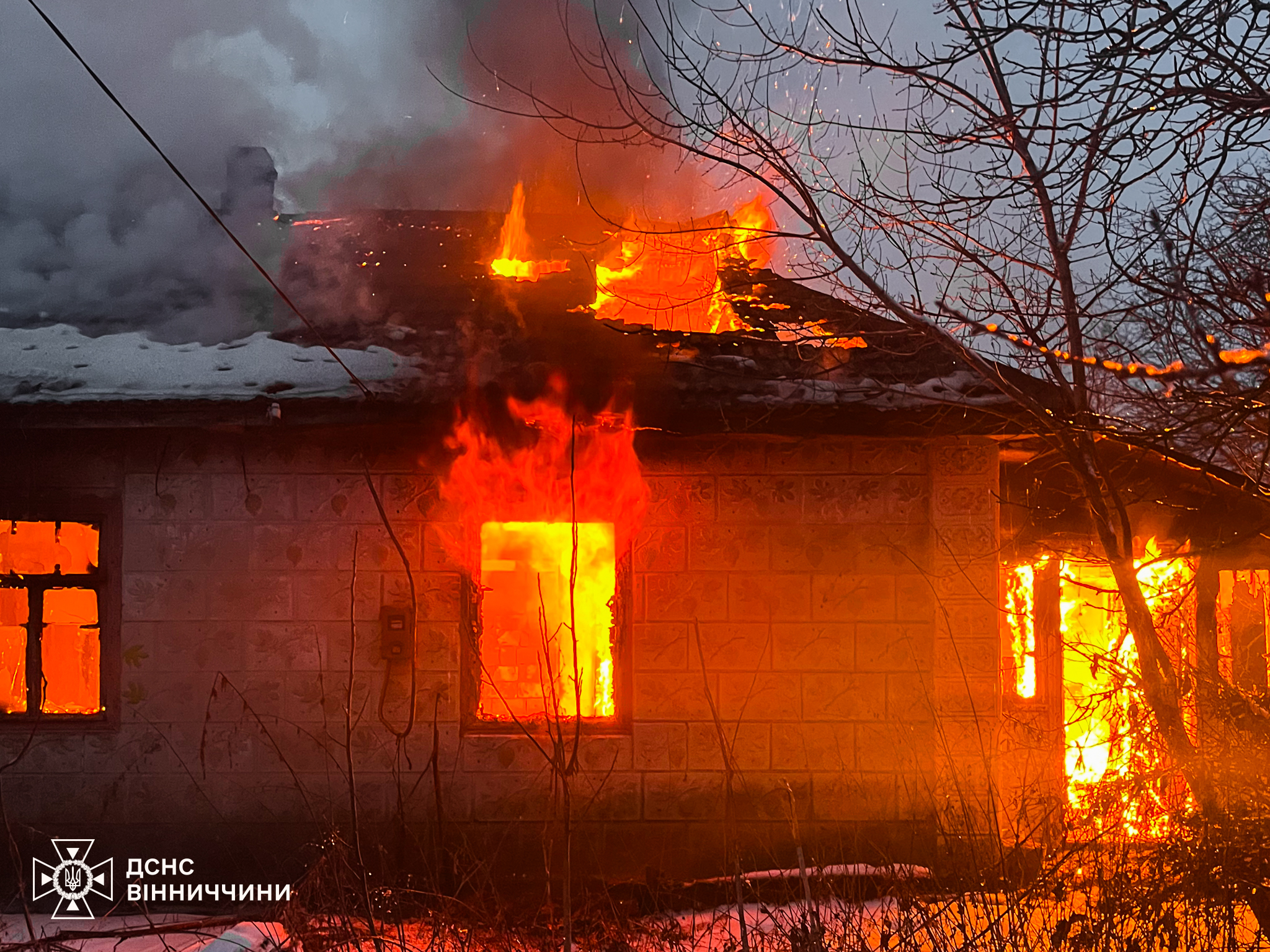 Новини Вінниці / Серія пожеж на Вінниччині: під час однієї з них загинула 77-річна жінка