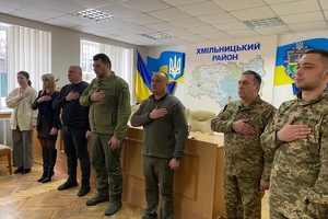 Новини Вінниці / У Хмільнику вручили державні нагороди рідним загиблих захисників України