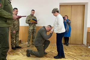 Новини Вінниці / У Хмільнику вручили державні нагороди рідним загиблих захисників України