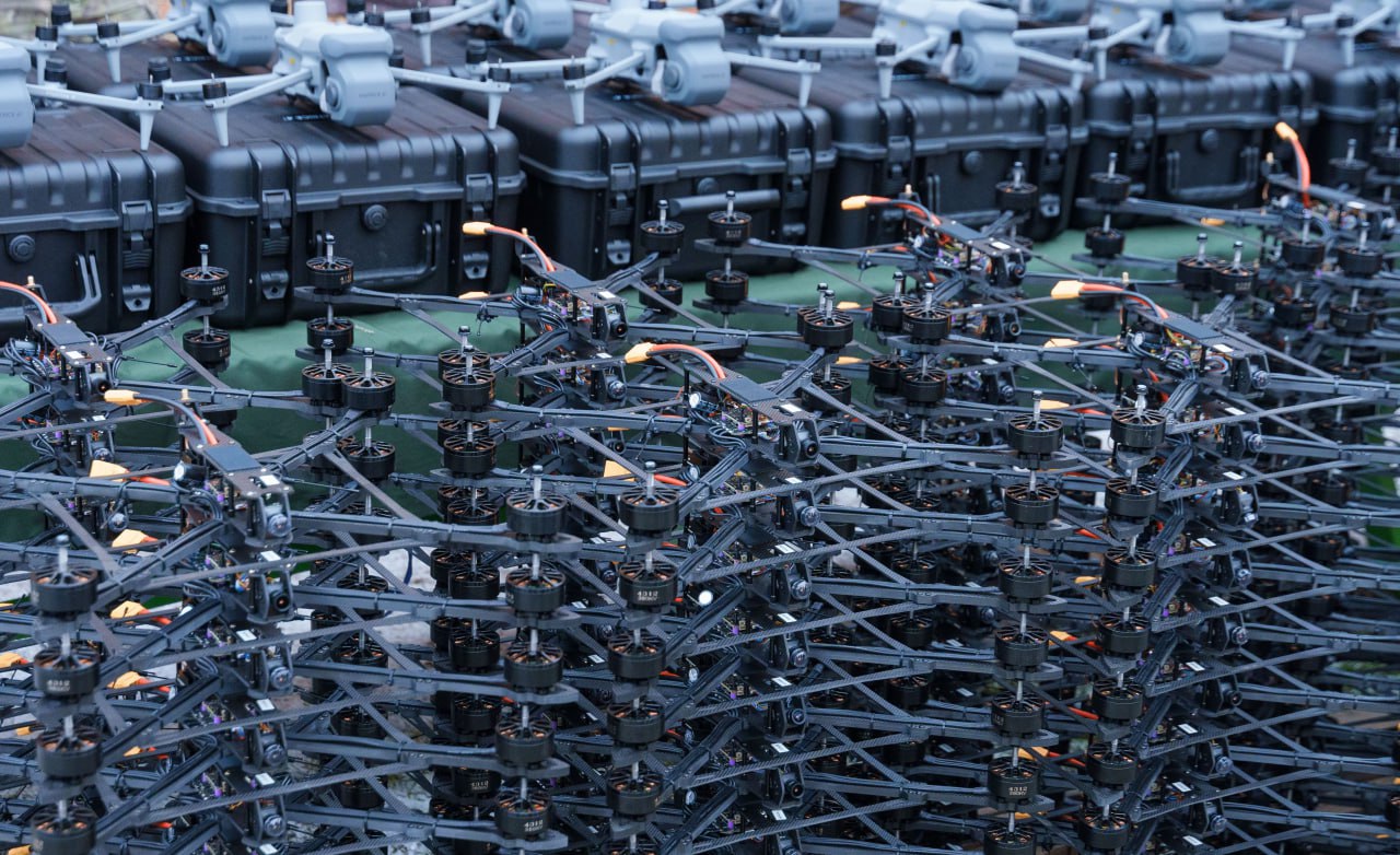 Новини Вінниці / Вінниця знову передала дрони захисникам на передову