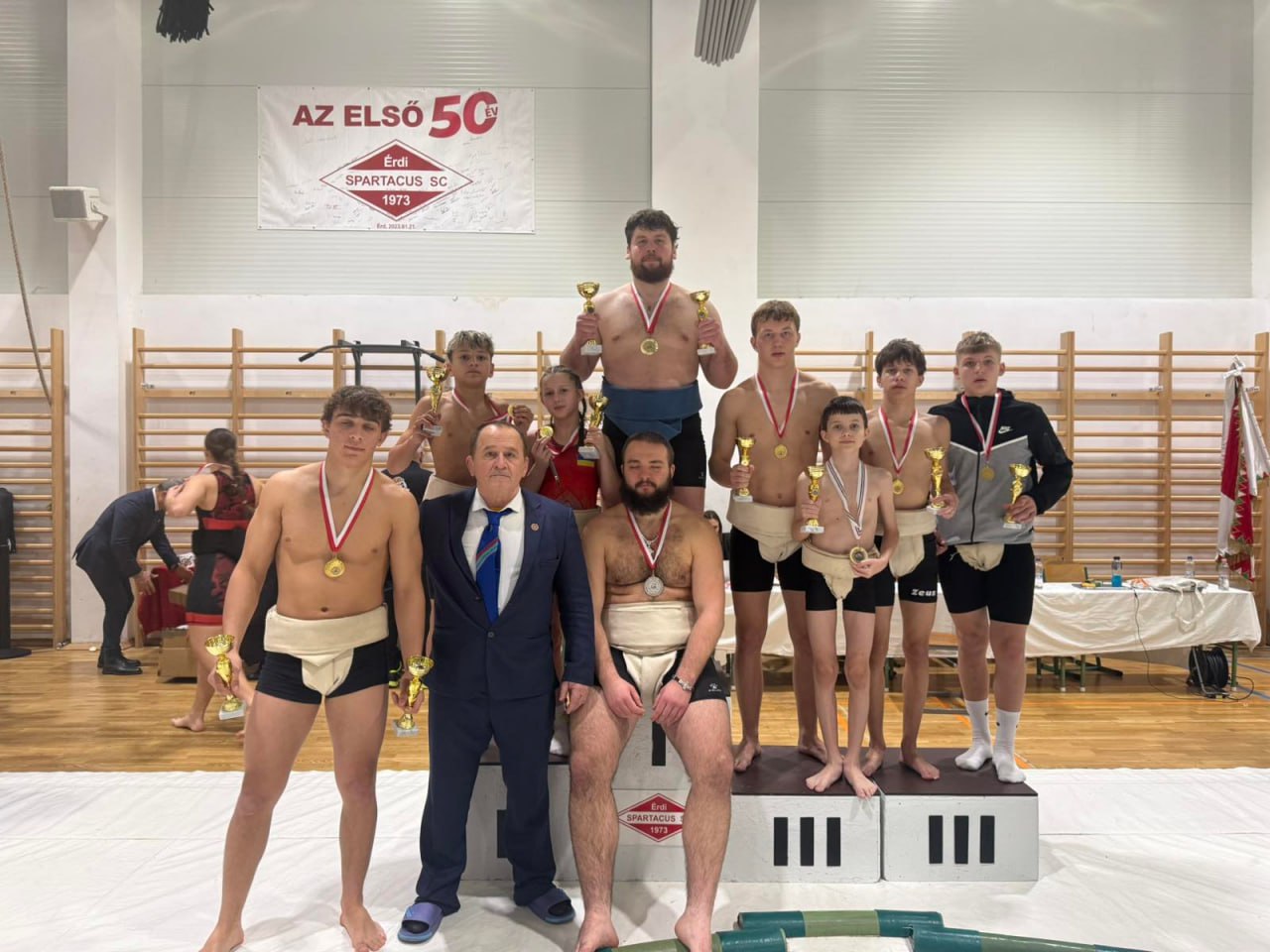 Вінницькі сумоїсти вибороли 11 медалей на міжнародному турнірі в Угорщині / Новости Винницы и области / Інформаційний портал На Париже Новини Вінниці / Вінницькі сумоїсти вибороли 11 медалей на міжнародному турнірі в Угорщині