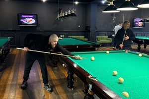 Новости Винницы и области / Більярд, спокій і підтримка одне одного: у Вінниці відбулася ще одна зустріч ветеранів / Інформаційний портал На Париже Новини Вінниці / Більярд, спокій і підтримка одне одного: у Вінниці відбулася ще одна зустріч ветеранів