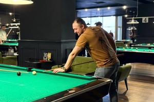 Новости Винницы и области / Більярд, спокій і підтримка одне одного: у Вінниці відбулася ще одна зустріч ветеранів / Інформаційний портал На Париже Новини Вінниці / Більярд, спокій і підтримка одне одного: у Вінниці відбулася ще одна зустріч ветеранів