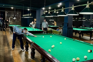 Новости Винницы и области / Більярд, спокій і підтримка одне одного: у Вінниці відбулася ще одна зустріч ветеранів / Інформаційний портал На Париже Новини Вінниці / Більярд, спокій і підтримка одне одного: у Вінниці відбулася ще одна зустріч ветеранів