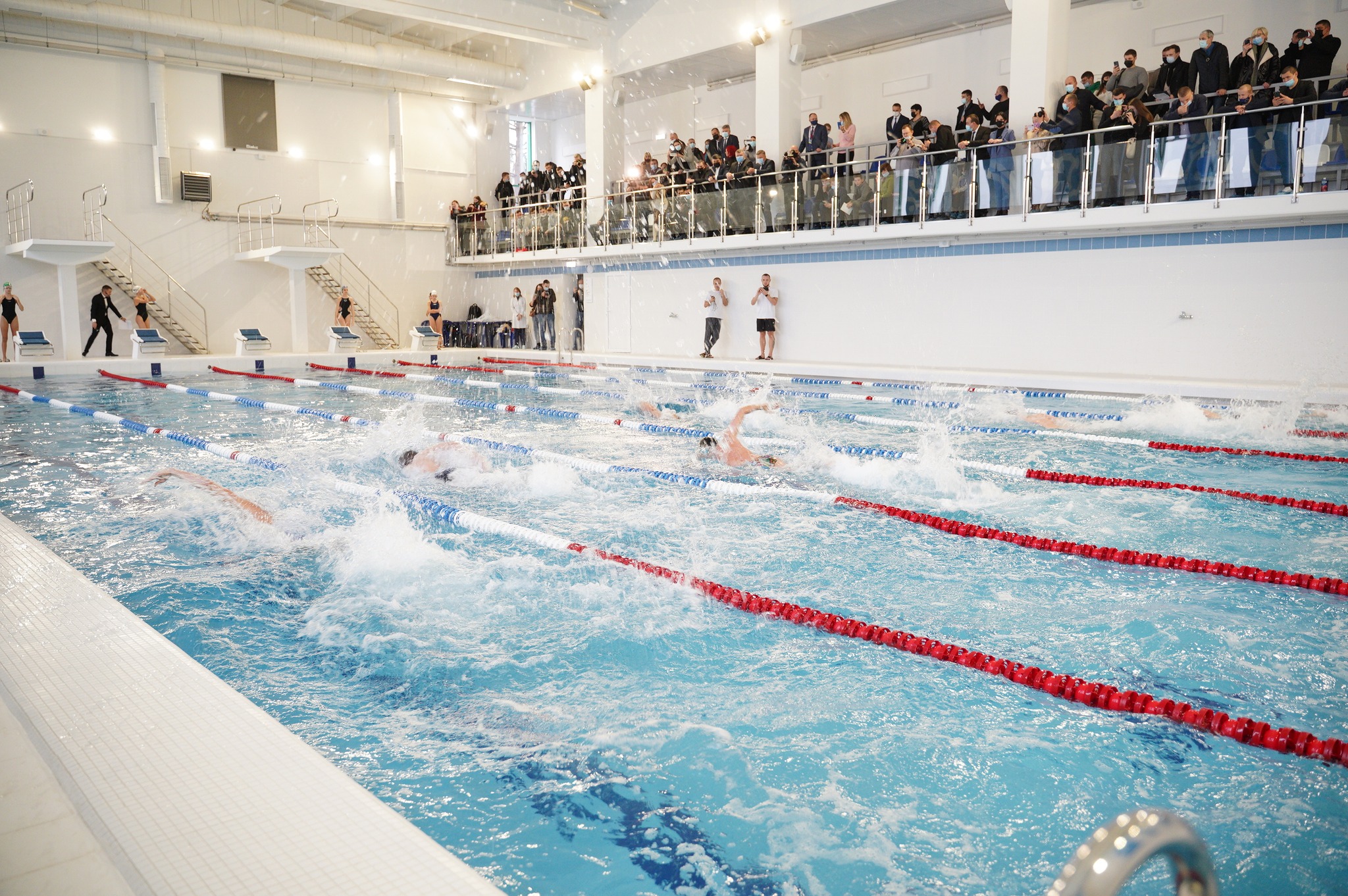 Діти загиблих Захисників та Захисниць у Вінниці можуть безкоштовно відвідувати муніципальний басейн / Новости Винницы и области / Інформаційний портал На Париже Новини Вінниці / Діти загиблих Захисників та Захисниць у Вінниці можуть безкоштовно відвідувати муніципальний басейн