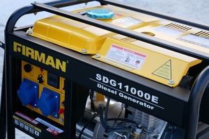 Новини Вінниці / Генератори для мобільного зв’язку: Хмільницька громада отримала обладнання для базових станцій