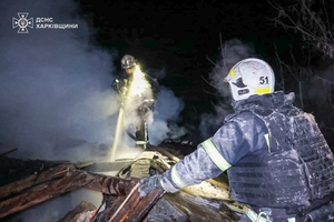 Новини Вінниці / На Богодухівщині під час удару по приватному будинку загинув батько та троє його дітей