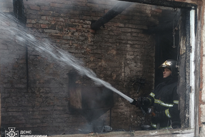 Новости Винницы и области / П’ять пожеж за добу на Вінниччині: горів ресторан, ферма та автомобіль / Інформаційний портал На Париже Новини Вінниці / П’ять пожеж за добу на Вінниччині: горів ресторан, ферма та автомобіль