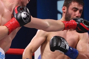 Новости Винницы и области / Вінничанин Сергій Богачук переміг росіянина Раджаба Бутаєва у поєдинку в Лас-Вегасі / Інформаційний портал На Париже Новини Вінниці / Вінничанин Сергій Богачук переміг росіянина Раджаба Бутаєва у поєдинку в Лас-Вегасі