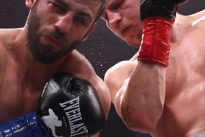 Новости Винницы и области / Вінничанин Сергій Богачук переміг росіянина Раджаба Бутаєва у поєдинку в Лас-Вегасі / Інформаційний портал На Париже Новини Вінниці / Вінничанин Сергій Богачук переміг росіянина Раджаба Бутаєва у поєдинку в Лас-Вегасі