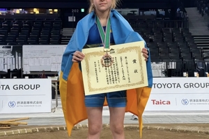 Новини Вінниці / Вінничанка підкорила Японію: Софія Ісоян здобула бронзу на престижному турнірі з сумо