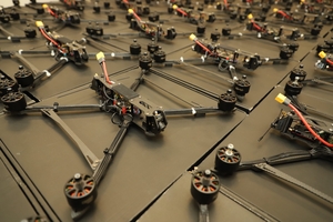 Новини Вінниці / Вінниччина посилила фронт: військовим передали 50 FPV-квадрокоптерів