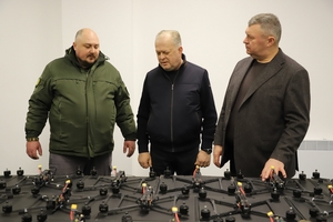 Новини Вінниці / Вінниччина посилила фронт: військовим передали 50 FPV-квадрокоптерів