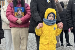 Новости Винницы и области / Вінниця вшанувала четверті роковини повномасштабного вторгнення / Інформаційний портал На Париже Новини Вінниці / Вінниця вшанувала четверті роковини повномасштабного вторгнення