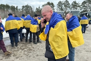 Новини Вінниці / Другий етап обміну полоненими: додому повернулися ще 300 українських військових та двоє цивільних