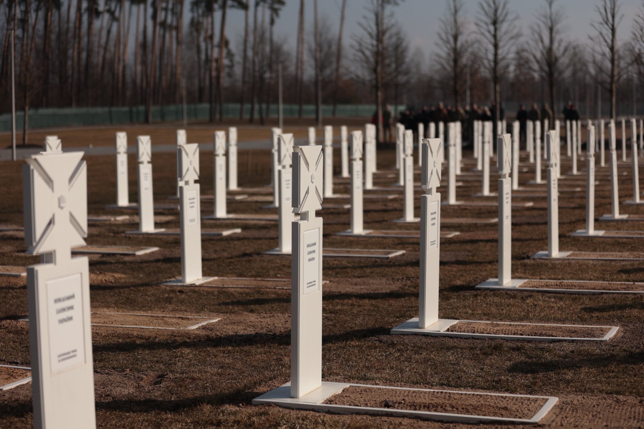 Новини Вінниці / Герої без імен: На Національному меморіальному кладовищі Вінниччина попрощалась з невідомими воїнами