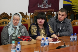 Новини Вінниці / На Вінниччині рідним полеглих захисників України вручили державні нагороди посмертно