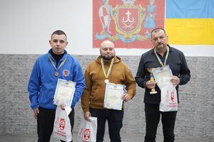 Новини Вінниці / Серед своїх і в грі: у Вінниці відбувся ветеранський турнір із шахів і шашок