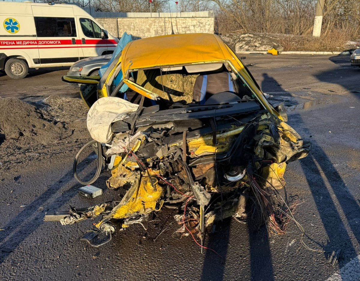 Новини Вінниці / Смертельна ДТП на Вінниччині: вантажівка протаранила легковик