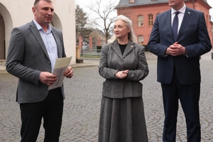 Новини Вінниці / Турбівська громада отримала пожежний автомобіль від німецьких партнерів