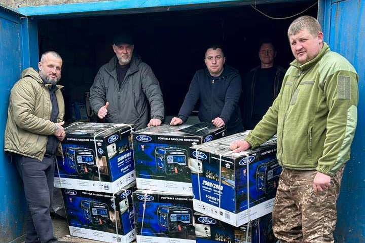 Новини Вінниці / Вінниця допомагає фронту: Третій штурмовій бригаді передали шість генераторів