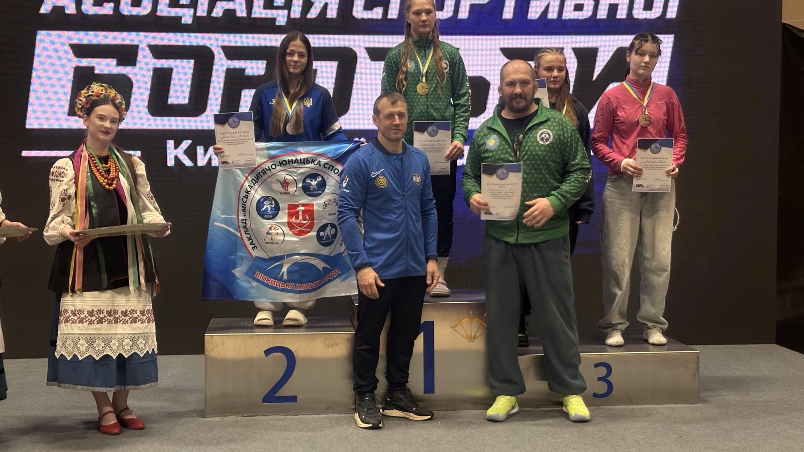 Вінницька спортсменка Валерія Іжаківська здобула срібло на чемпіонаті України з боротьби вільної / Новости Винницы и области / Інформаційний портал На Париже Новини Вінниці / Вінницька спортсменка Валерія Іжаківська здобула срібло на чемпіонаті України з боротьби вільної