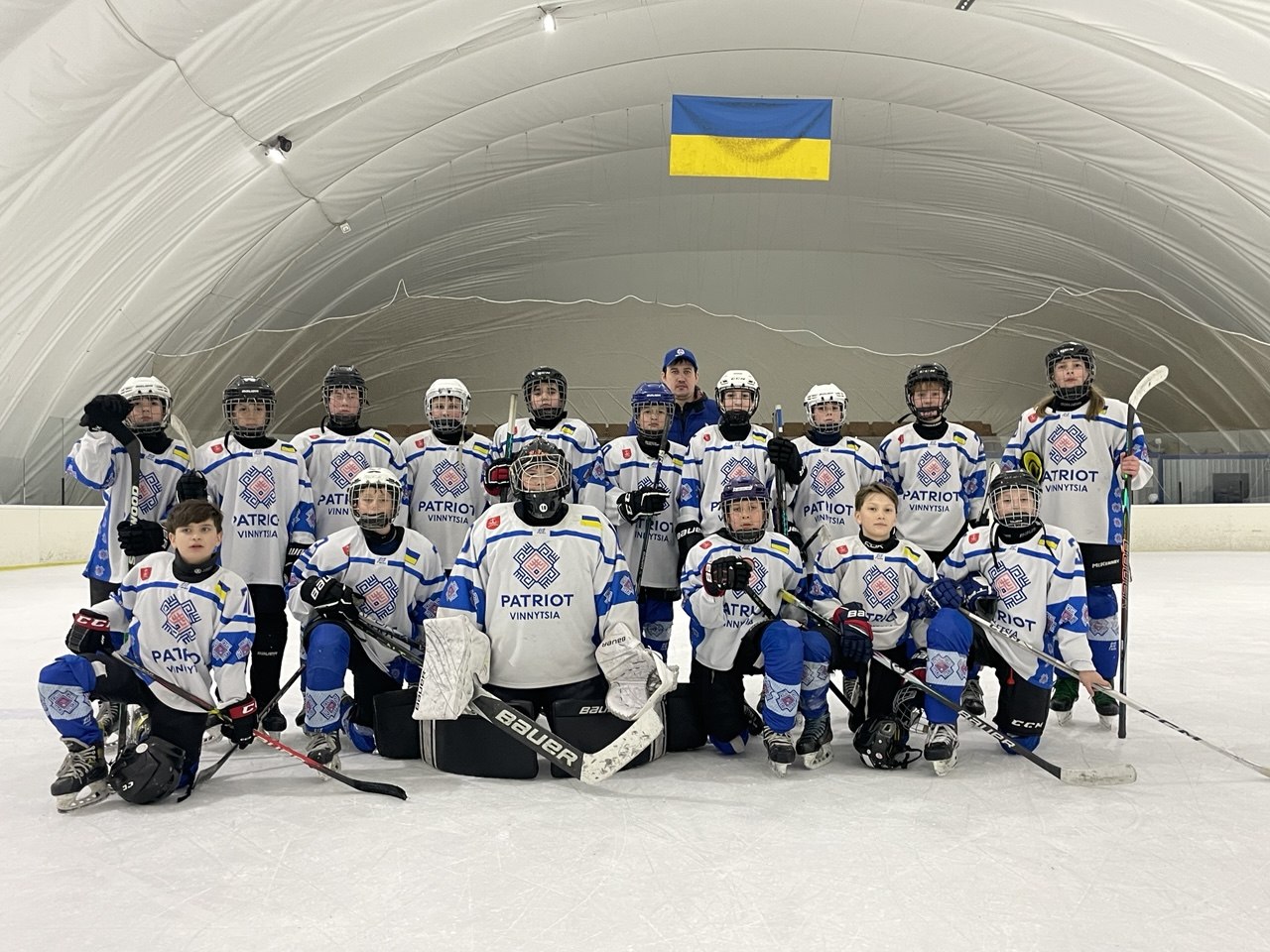 Новини Вінниці / Вінницькі хокеїсти «Патріот» здобули перше місце в регулярному чемпіонаті України