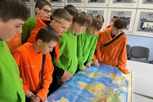 Новини Вінниці / 149 дітей з Вінниччини на відпочинку в «Артек» встановили національний Великодній рекорд