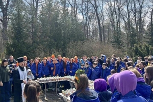 Новини Вінниці / 149 дітей з Вінниччини на відпочинку в «Артек» встановили національний Великодній рекорд