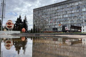 Новини Вінниці / Гігантські писанки прикрасили центр Вінниці до Великодня