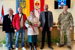 Новини Вінниці / На Вінниччині рідним загиблих воїнів вручили державні нагороди 