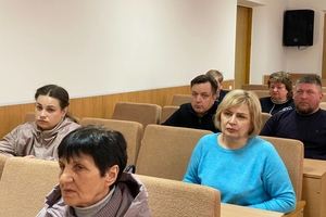 Новости Винницы и области / У Хмільнику родинам загиблих захисників вручили державні нагороди / Інформаційний портал На Париже Новини Вінниці / У Хмільнику родинам загиблих захисників вручили державні нагороди