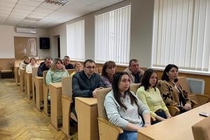 Новости Винницы и области / У Хмільнику родинам загиблих захисників вручили державні нагороди / Інформаційний портал На Париже Новини Вінниці / У Хмільнику родинам загиблих захисників вручили державні нагороди