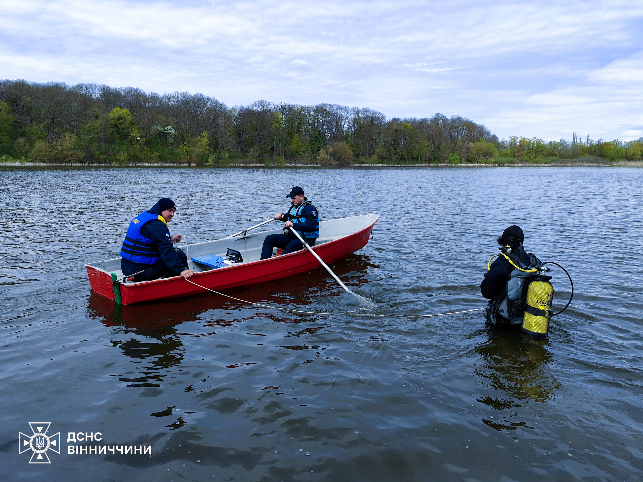 Новини Вінниці / У ставку на Вінниччині водолази знайшли тіло молодого чоловіка