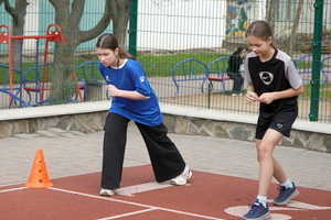 Новини Вінниці /  У Вінниці 15 команд школярів виборювали перемогу в міському етапі змагань «Пліч-о-пліч» із легкої атлетики 