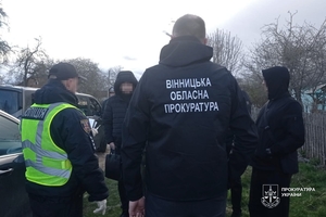 Новини Вінниці / У Вінниці адвокат вимагав хабар у військовослужбовця, який втратив батька на війні