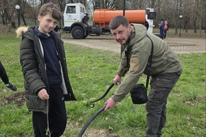 Новини Вінниці / У Вінниці висадили 25 Шевченківських дубів у межах всеукраїнської акції