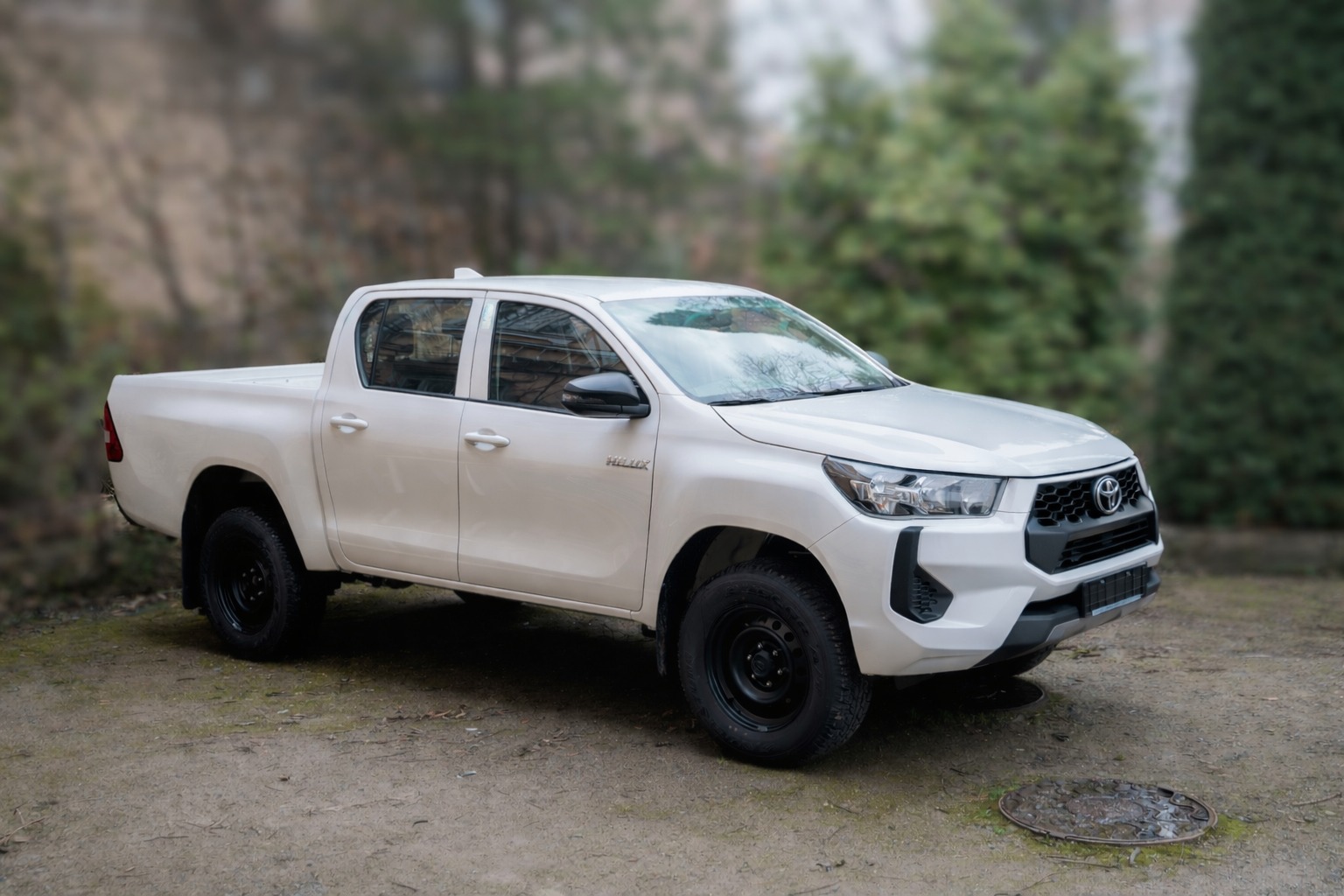 Новини Вінниці / Вінниця передала пікап підрозділу Сил спеціаньних операцій для евакуації поранених