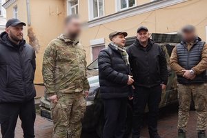 Новини Вінниці / Вінниця підтримує фронт: двом бригадам передали три позашляховики