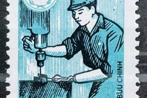 Новини Вінниці / Вінницькі митники вилучили в іноземця альбом із 88 марками тематики «VIET NAM»