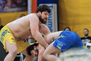 Новини Вінниці / Вінницькі спортсмени здобули 5 медалей на чемпіонаті України з пляжної боротьби