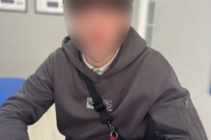 Новини Вінниці / Вінницький 16-річний підліток влаштував стрілянину посеред вулиці (ВІДЕО)